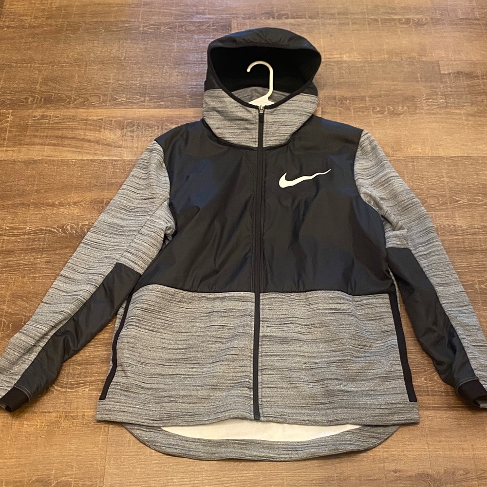 Nike Black and Gray Hooded Athletic Basketball Jacket size Large